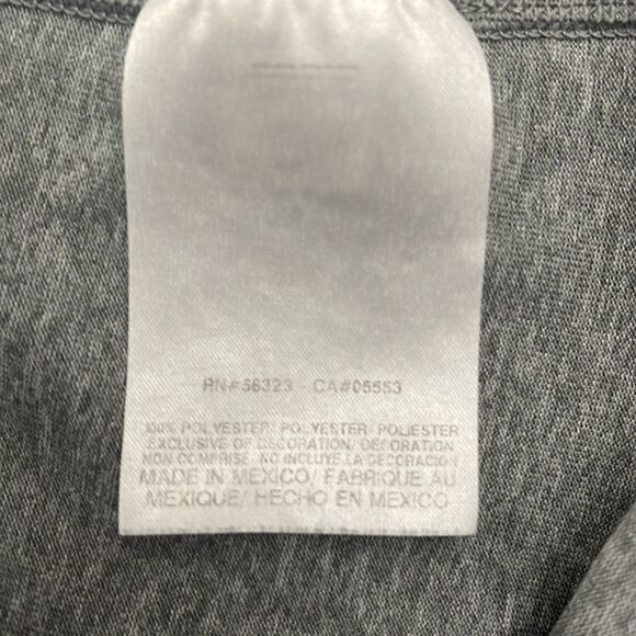 Nike Dri-Fit Top Size Medium - Picture 4 of 4